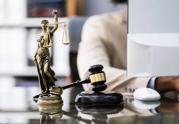 Küçükyalı Göç Avukatı